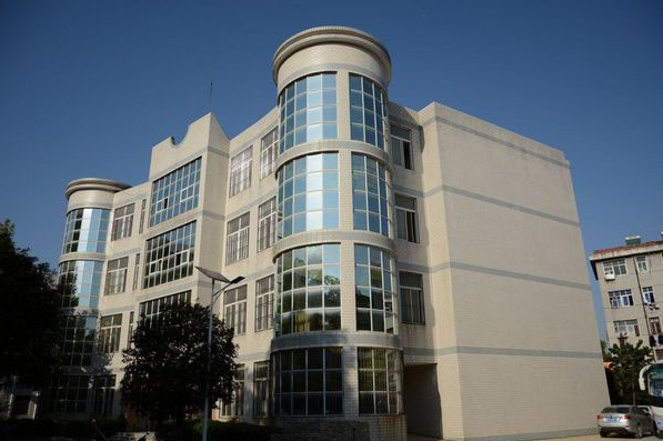 學(xué)院空調(diào)節(jié)能控制器